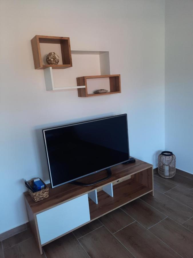 Appartement Marovito à Supetarska Draga Extérieur photo